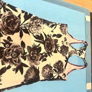 Lululemon cool racerback tank size 8